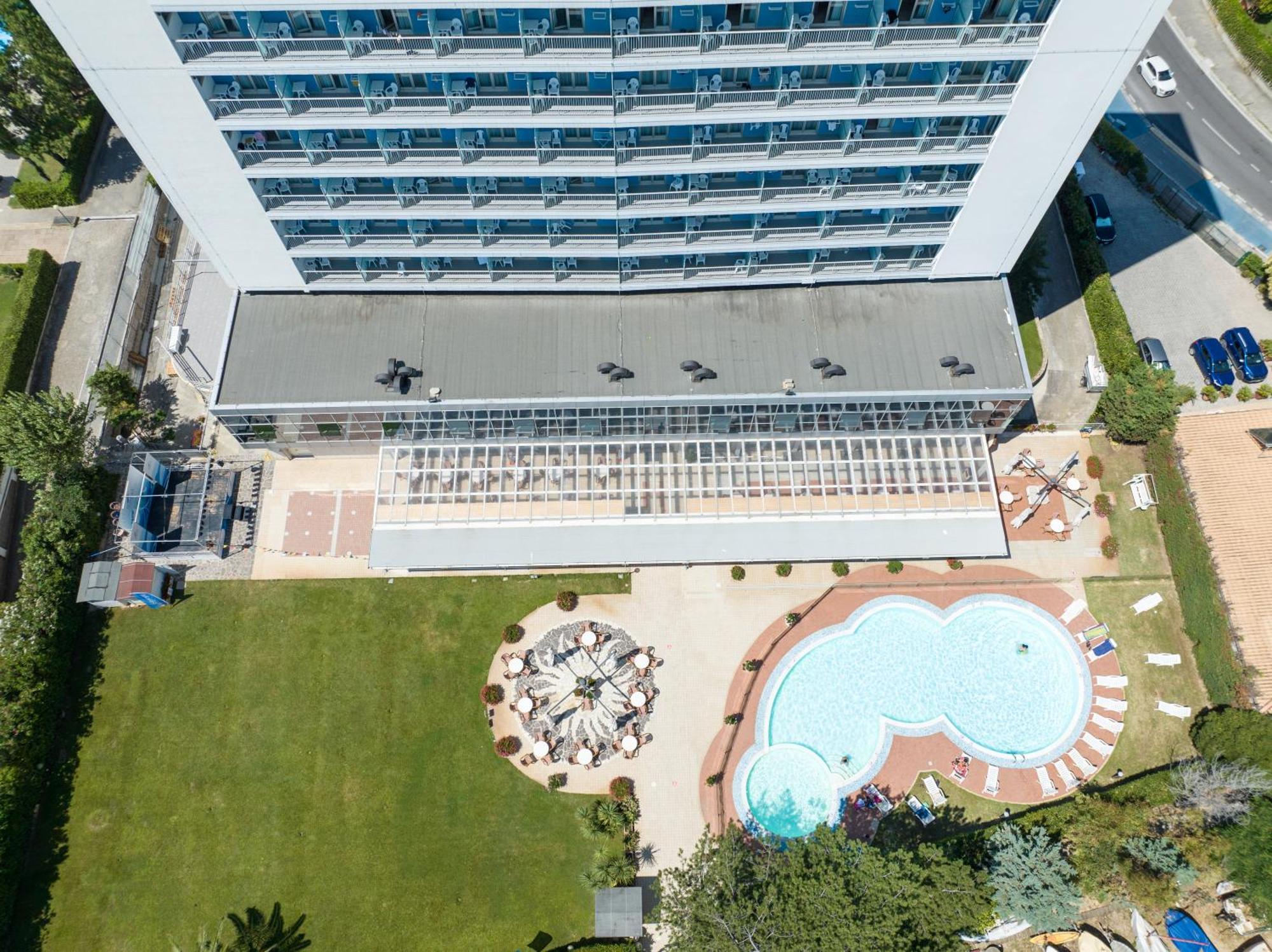 Hermitage Hotel Силви Марина Екстериор снимка