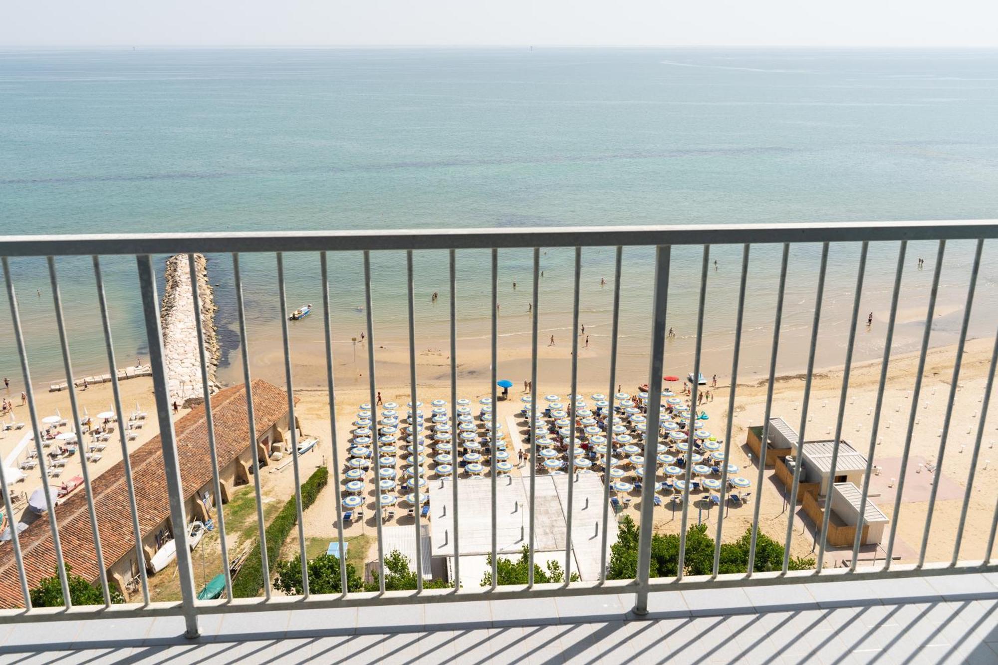 Hermitage Hotel Силви Марина Екстериор снимка